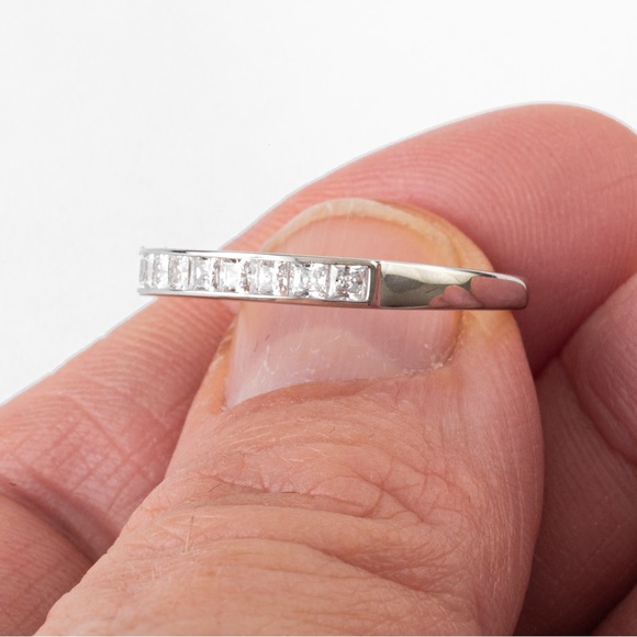 Minimalist luxury simulated diamond 1 CTW 14KT white gold band ring Absolute 8 - Picture 12 of 16